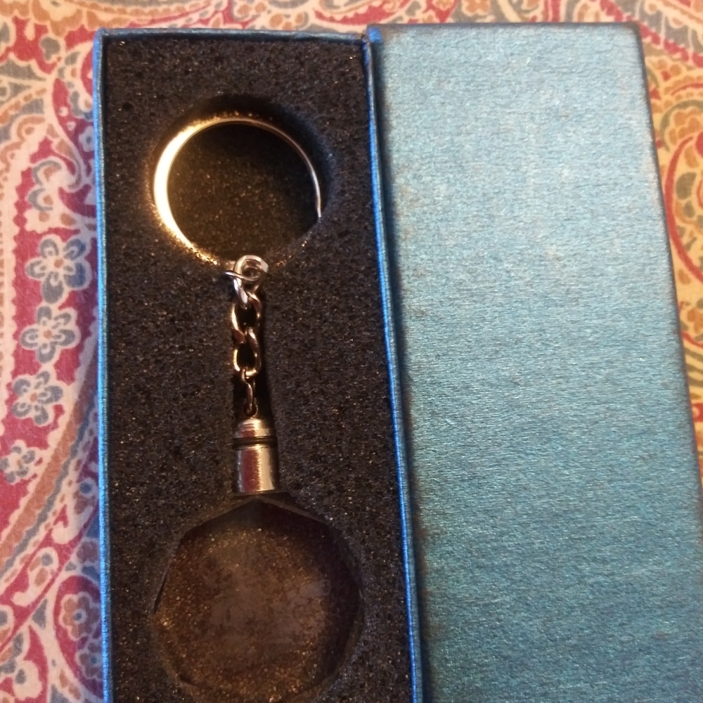 Key chain - Picture 2 of 2